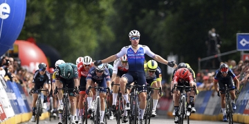 Fabio Jakobsen ganó la etapa 2 del Tour de Francia