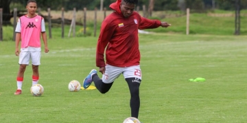 Carlos Moreno con Santa Fe