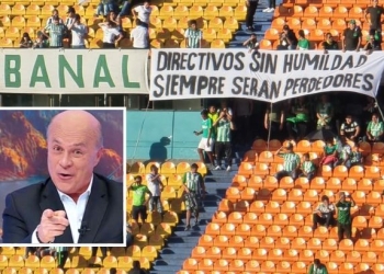 Carlos Antonio Vélez se burló de las pancartas que sacaron los hinchas de Nacional