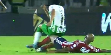 ¡Polémica en el Metro! Apareció el VAR y le perdona la expulsión a Hinestroza