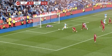 Pifia de Erling Haaland en la Community Shield. ¡Solo!