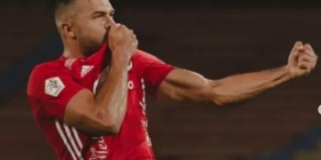 Cadavid: otro gol, otro beso al escudo del DIM y posteo en redes