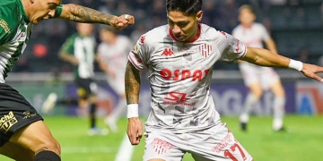 Bryan Castrillón y un montón de partidos consecutivos en Argentina