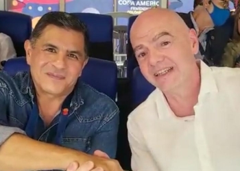 La presencia de Gianni Infantino en el Pascual Guerrero