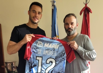 La nueva camiseta de Guillermo de Amores… ¿y por qué todavía no puede jugar?