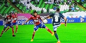 ¡Otra vez mano de Juan Guillermo Arboleda!