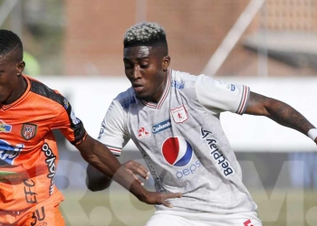 Guimarães sobre Kevin Andrade jugando de 5: «Hizo un partidazo»