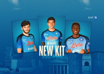 Napoli presenta la nueva camiseta firmada por EA7 Emporio Armani