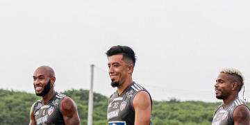 El homenaje del plantel de Junior a la madre de Fernando Uribe