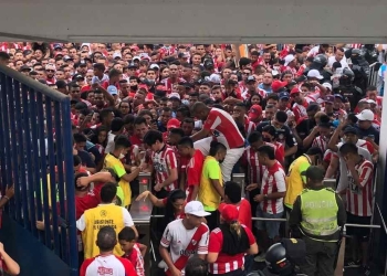 El caos en la entrada de Junior vs. Once Caldas