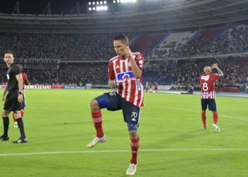 La noche de Bacca: De no patear el penal a ganar el partido