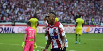 Jarlan Barrera: ¿Le fue mejor en Junior o en Nacional?