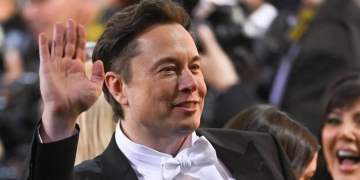 Lo de Elon Musk y Manchester United fue broma