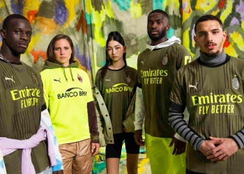 PUMA presenta la tercera camiseta del AC Milan 2022/2023