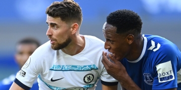 Yerry Mina, primer partido y primera salida por molestia física