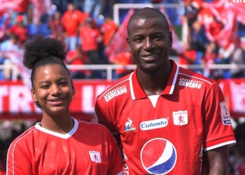 «Espero seguir acá y terminar mi carrera acá»: Adrián Ramos