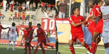 Cuando Anthony de Ávila le marcó a Santa Fe con 45 años