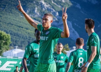 El insólito gol del 'Coco' Perea con su equipo en Bulgaria
