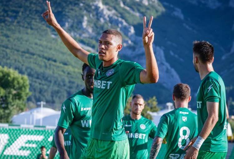 El insólito gol del 'Coco' Perea con su equipo en Bulgaria