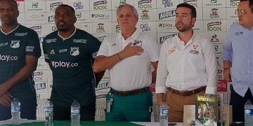 Mena: “Los 7 meses han sido desastre” y pedido a los hinchas