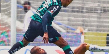 Hárold Preciado: ¡Doblete y asistencia dejando en el piso a Dani Alves!