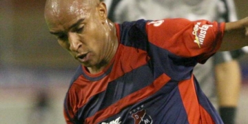 DIM: ¿Roberto Carlos Cortés se une al cuerpo técnico?