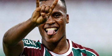 Jhon Arias podría darle la bienvenida a otro colombiano en el Flu