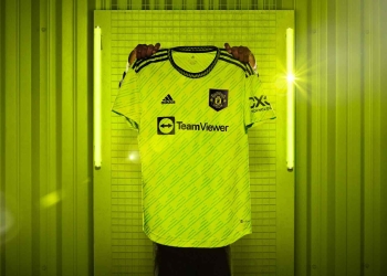 ¿Por qué Manchester United tiene un uniforme verde?