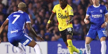 Primera vez de Yáser Asprilla en el 11 de Watford: ¡Qué pared!