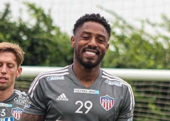 Se iría de Junior a final de año: ¿Qué pasa con Omar Albornoz?