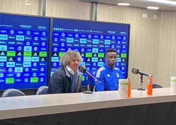Gamero: Contento por Llinás y "nadie es bueno sin el equipo"