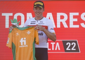 Mads Pedersen vuelve a ganar etapa en La Vuelta a España