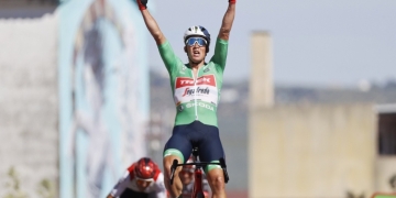 Richard Carapaz se llevó la etapa 12 de La Vuelta