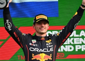 Max Verstappen ganó en su casa y es más líder que nunca