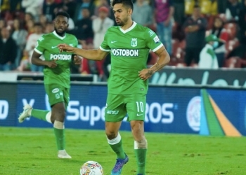 Atlético Nacional se defendió y botó dos veces la victoria en Bogotá