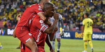 Marlon Torres: “Inicié siendo delantero” y lo que dijo de su renovación
