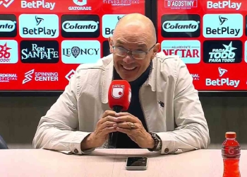 "Si cambias las relaciones no encuentras tu media naranja. Así es con los equipos"