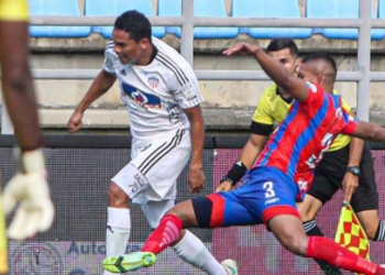 ¡Así sí, Bacca! Revancha en los penaltis y estadística que lo destaca