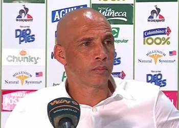 Máyer: “No me han condicionado” y “gústeles o no, todavía soy el técnico”