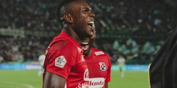 ¡Diber Cambindo puso el primero de la gran final! Golazo del rojo