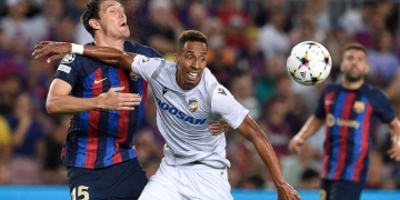 Jhon Edison Mosquera: codazo a Christensen y el penal que no se cobró