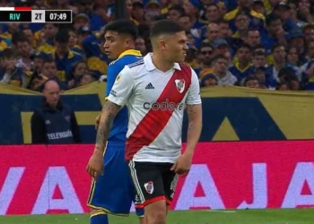 El superclásico de Juanfer Quintero solo duró 45 minutos