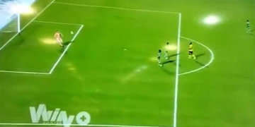 ¡Increíble gol de mitad de cancha! ¿Blooper del arquero de La Equidad?