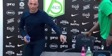 ¿Máyer Candelo pidió aguardiente tras la rueda de prensa en Medellín?