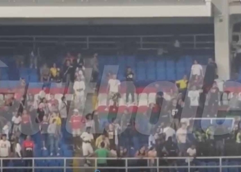 Video: ¡Pelea entre hinchas de América y Deportivo Cali en el clásico del fútbol femenino!