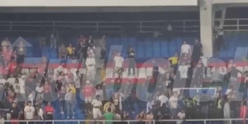 Video: ¡Pelea entre hinchas de América y Deportivo Cali en el clásico del fútbol femenino!