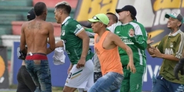 Teófilo Gutiérrez: golpeado por la hinchada del Deportivo Cali