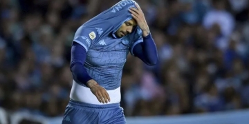 ¿Otra?: “Edwin Cardona se fue de Racing y retiró sus pertenencias”