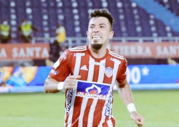 Junior: Fernando Uribe y otros futbolistas con la puerta de salida abierta