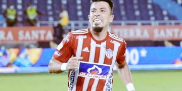 Junior: Fernando Uribe y otros futbolistas con la puerta de salida abierta